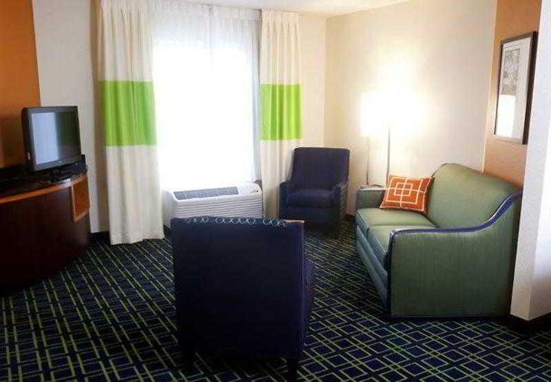 Fairfield Inn & Suites By Marriott Падака Экстерьер фото