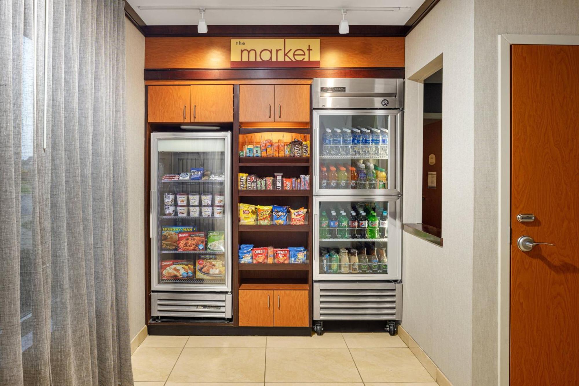 Fairfield Inn & Suites By Marriott Падака Экстерьер фото