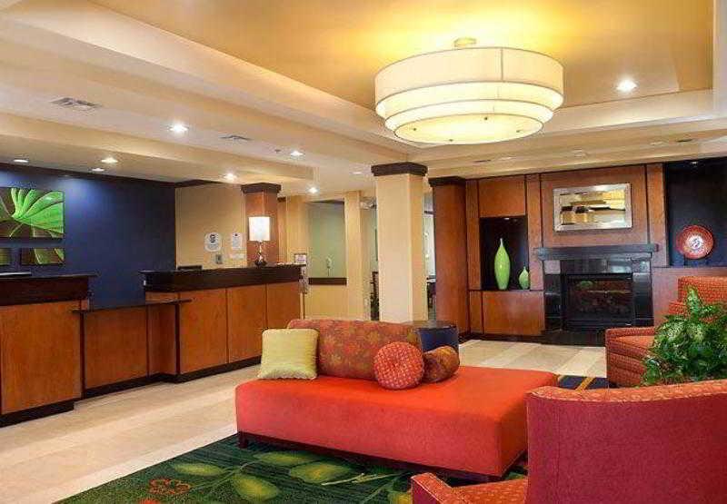 Fairfield Inn & Suites By Marriott Падака Интерьер фото