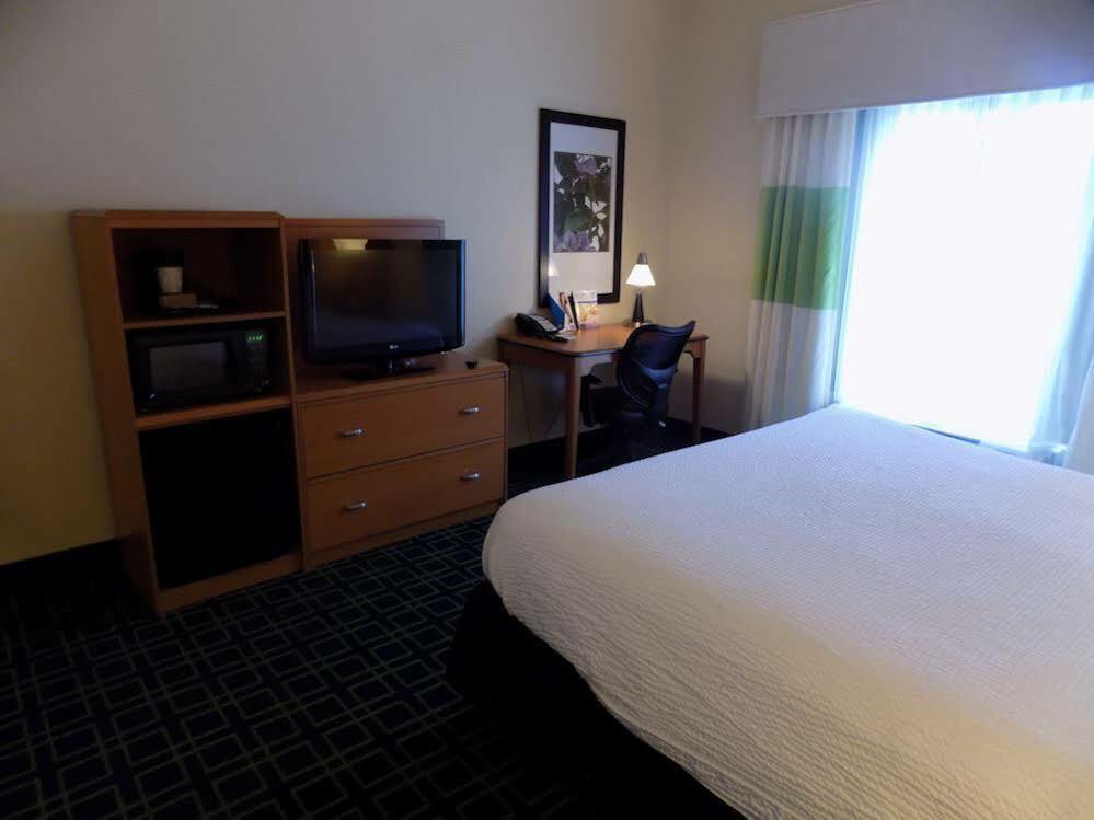 Fairfield Inn & Suites By Marriott Падака Экстерьер фото